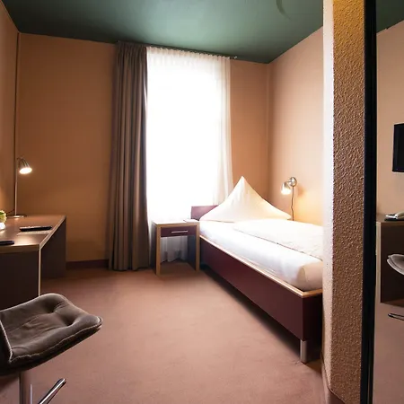 Vinum Integrationshotel מלון טרייר